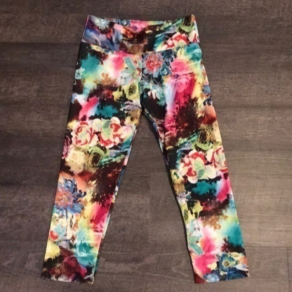 ONZIE Capri leggings